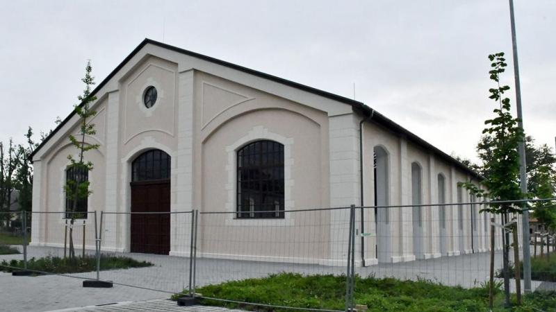 Befejeződött a Rudolf-kert megújítása, amely immár új otthont biztosít a városi eseményeknek és koncerteknek.