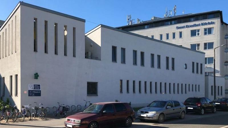 Jászberény kórháza jelentős átalakuláson megy keresztül, amely különösen a következő osztályokat érinti. Az átalakítás célja, hogy még magasabb színvonalú ellátást biztosítsanak a betegek számára, és javítsák a szolgáltatások minőségét. Mely osztályok kap