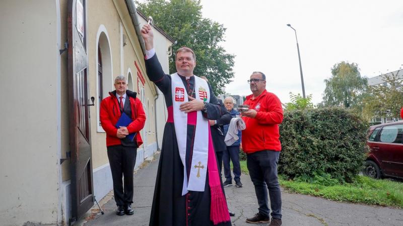 Megnyitotta kapuit a Győrvári Edith Családsegítő Központ, mely célja, hogy támogassa a helyi közösséget és segítséget nyújtson a rászorulóknak. Az új intézmény várja mindazokat, akik családi, szociális vagy mentális problémákkal küzdenek, és szeretnének s