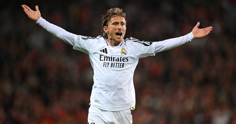 Tizenhárom év után búcsút int a Real Madridnak az aranylabdás ikona, aki pályafutása alatt számtalan emlékezetes pillanatot és diadalt szerzett a klub színeiben.