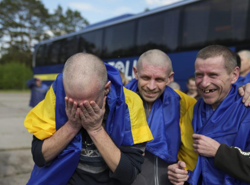 Újabb több száz ukrán és orosz katona visszatérhetett hazájába.