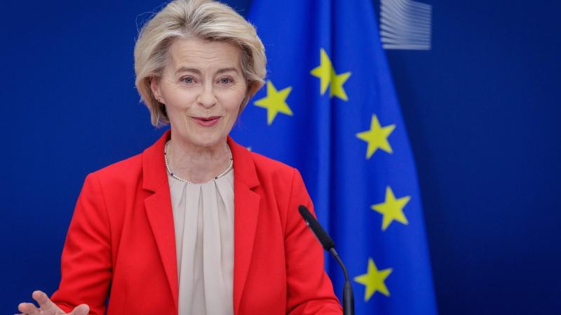 Budapest Pride: Szentkirályi Alexandra véleménye szerint Magyar Péter Ursula von der Leyen szoknyája mögé rejtőzött.