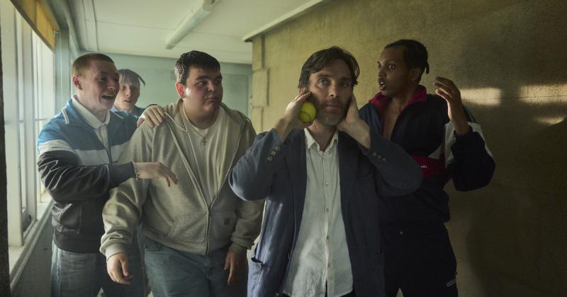 Hosszú csend után újra a Netflix világában tűnik fel a színész, aki megőrizte a lelkét, és nem adta át magát Hollywood csillogásának.